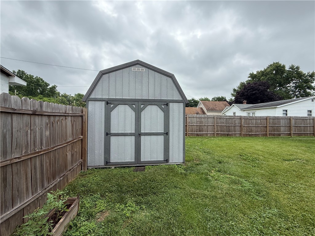 126 State Street Property Photo 16