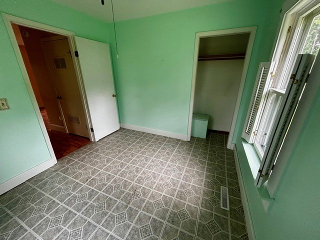 1010 N Summit Avenue Property Photo 5