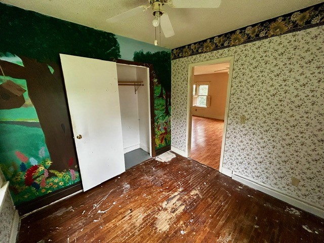 1010 N Summit Avenue Property Photo 7