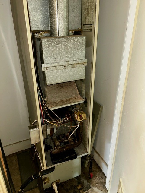 1010 N Summit Avenue Property Photo 17