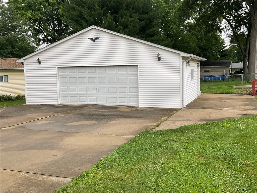 1696 W Evandale Drive Property Photo 2