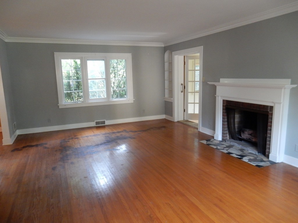 635 S Seigel Street Property Photo 3