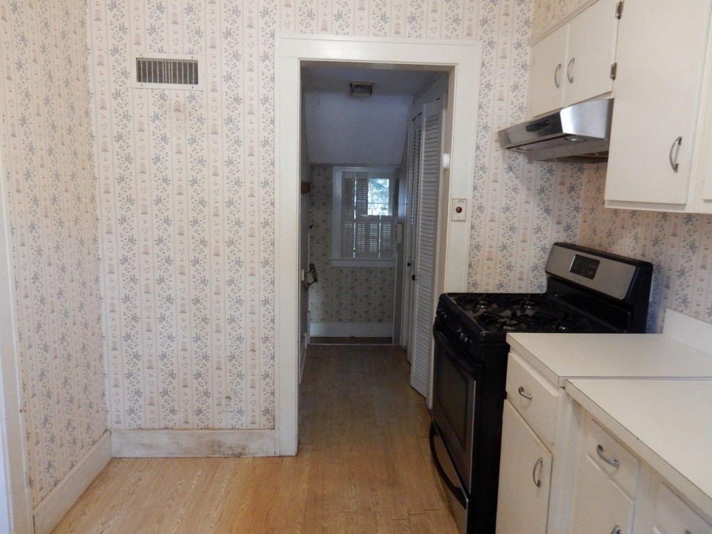 635 S Seigel Street Property Photo 10