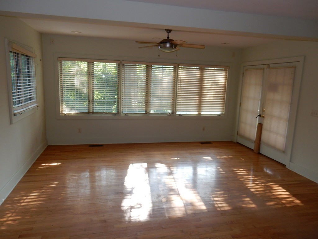 635 S Seigel Street Property Photo 13