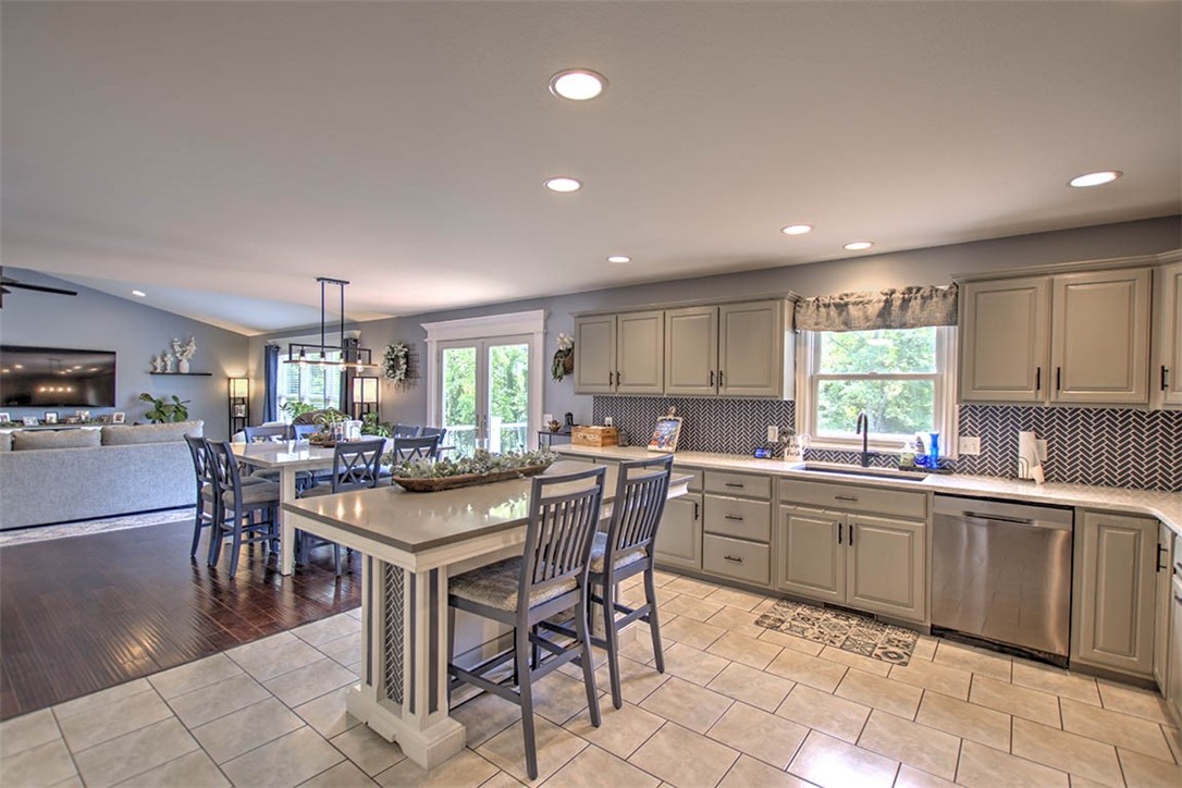 175 Lexington Circle Property Photo 15