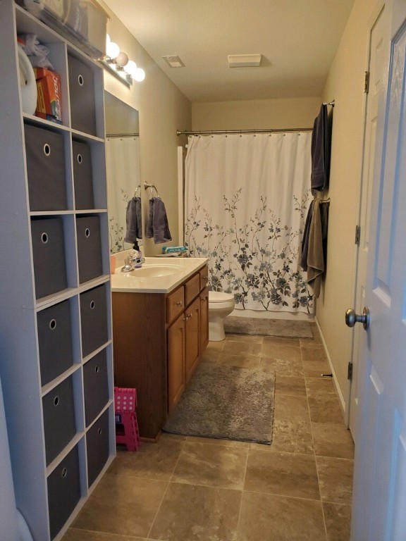 607 Beyers Lake Estate Property Photo 2