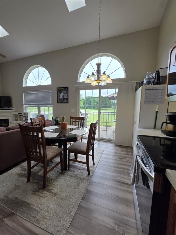 607 Beyers Lake Estate Property Photo 3