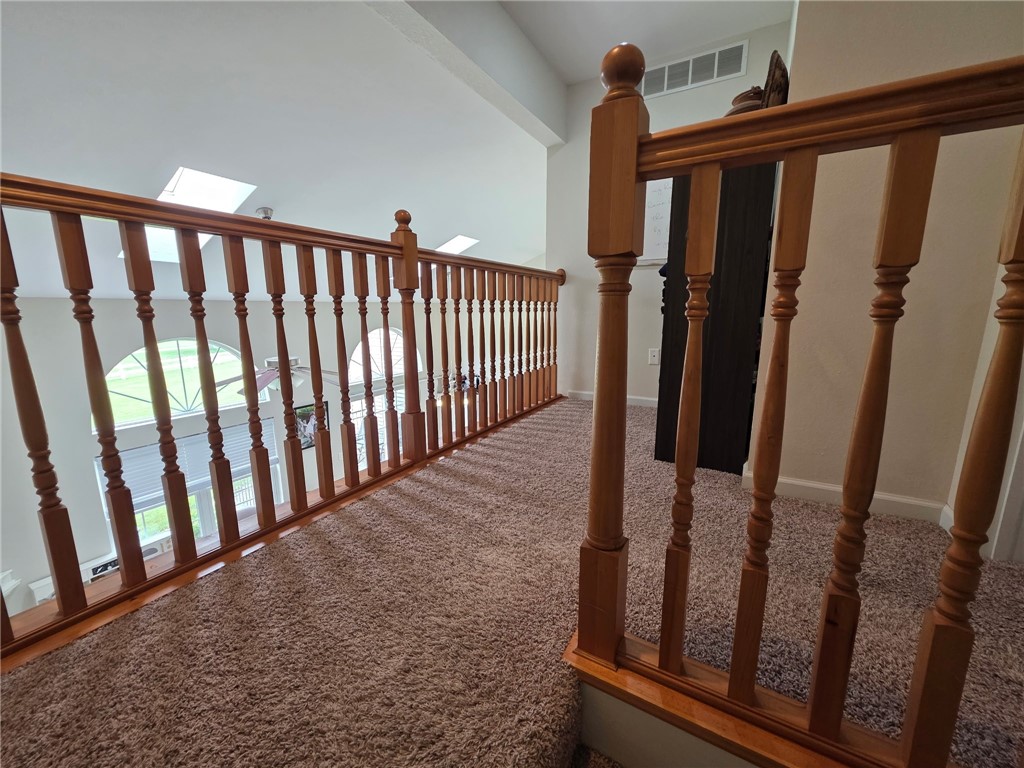 607 Beyers Lake Estate Property Photo 9