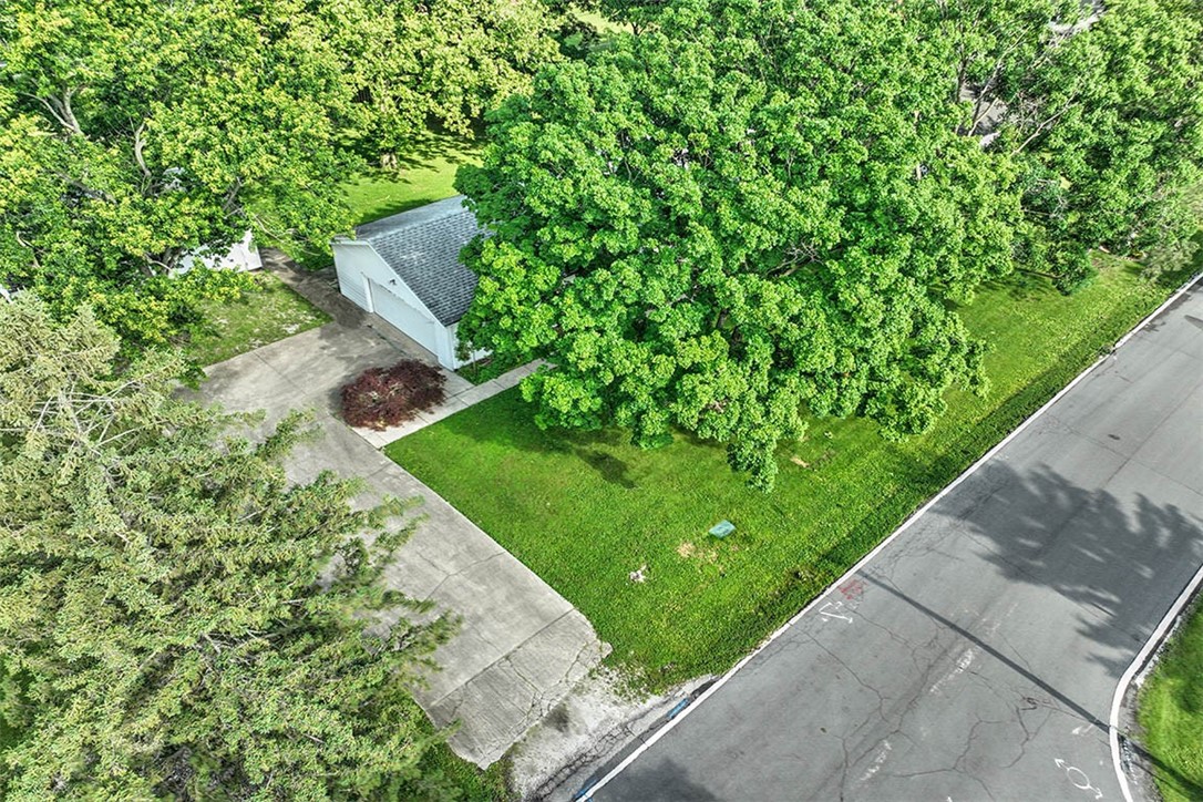 3333 N University Avenue Property Photo 2