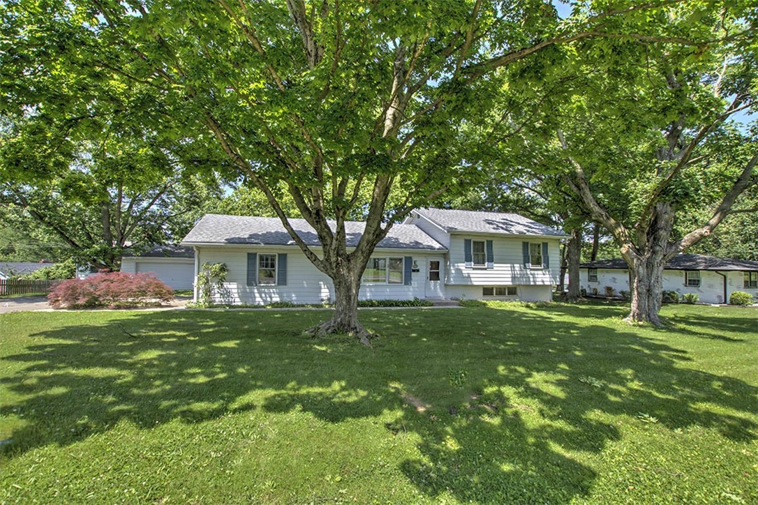 3333 N University Avenue Property Photo 6