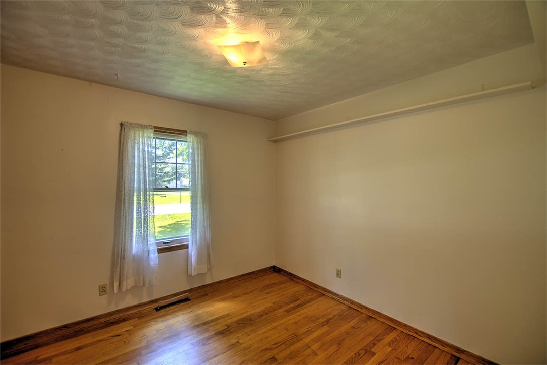 3333 N University Avenue Property Photo 16