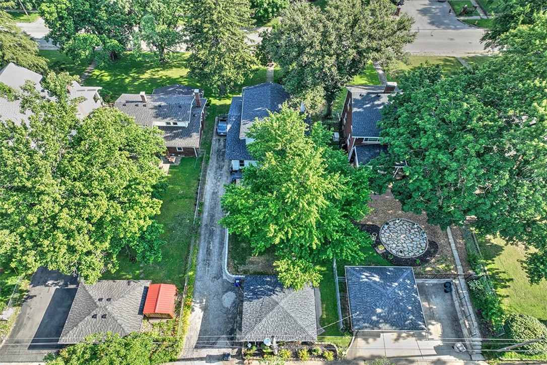 1579 W Main Street Property Photo 3