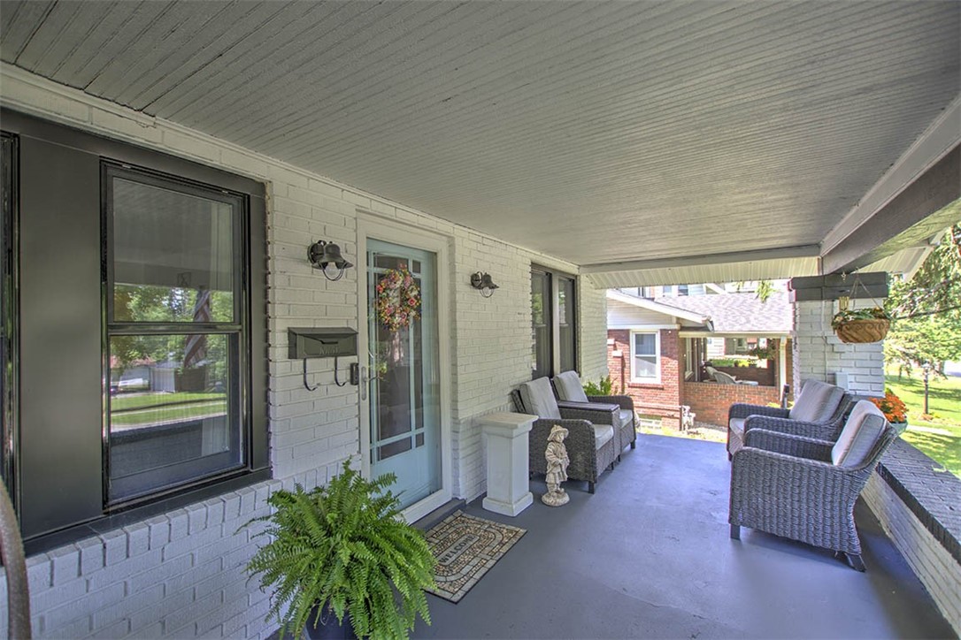 1579 W Main Street Property Photo 7