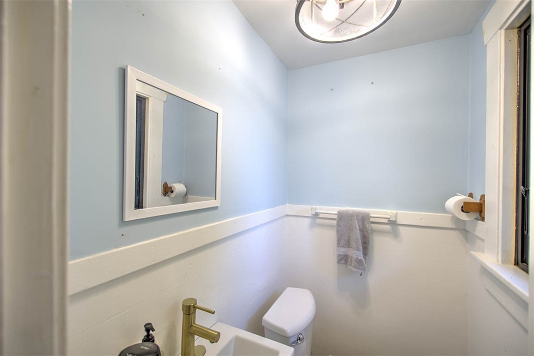 1579 W Main Street Property Photo 18