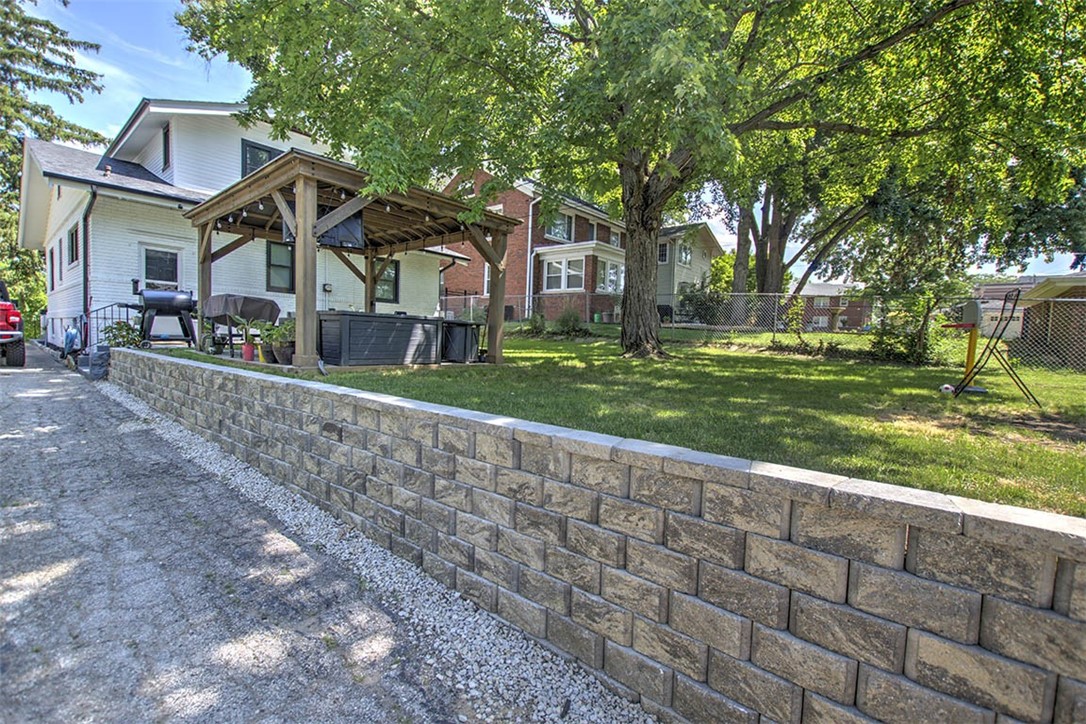 1579 W Main Street Property Photo 24