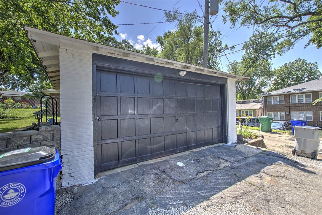 1579 W Main Street Property Photo 25