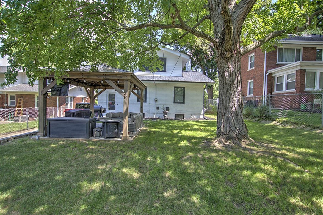 1579 W Main Street Property Photo 27