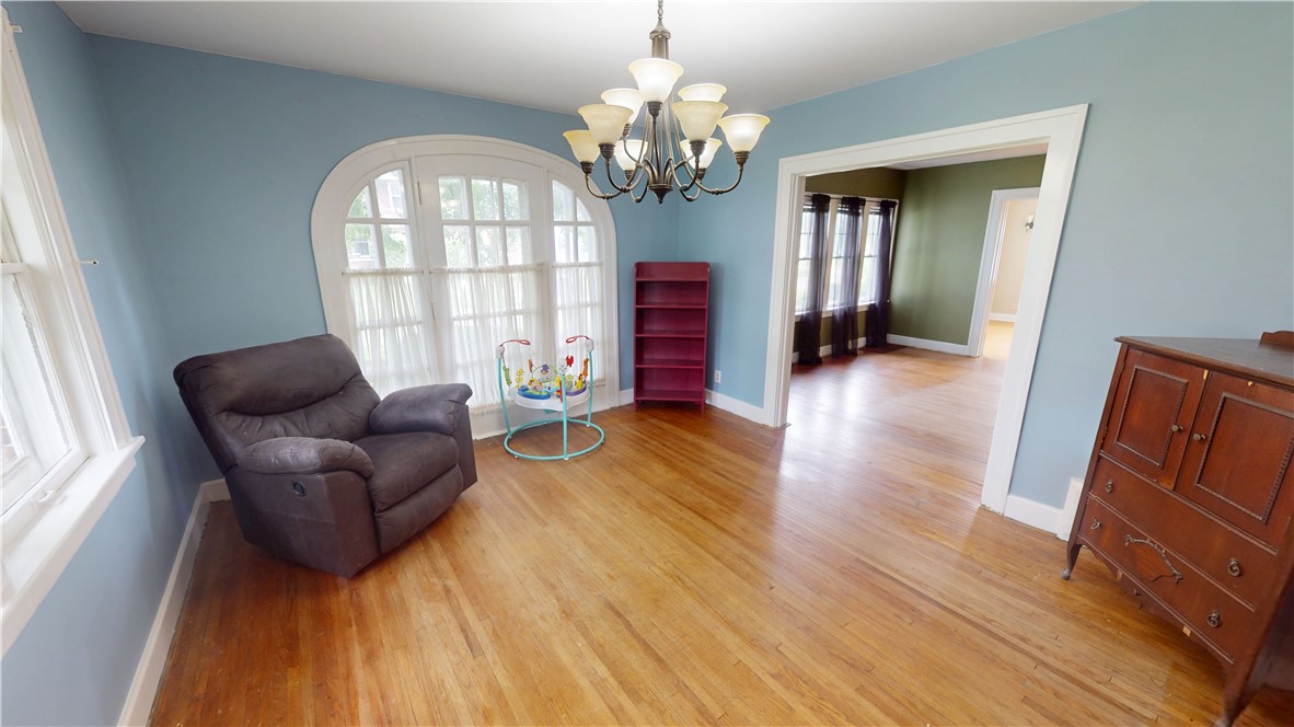 104 E North Street Property Photo 17