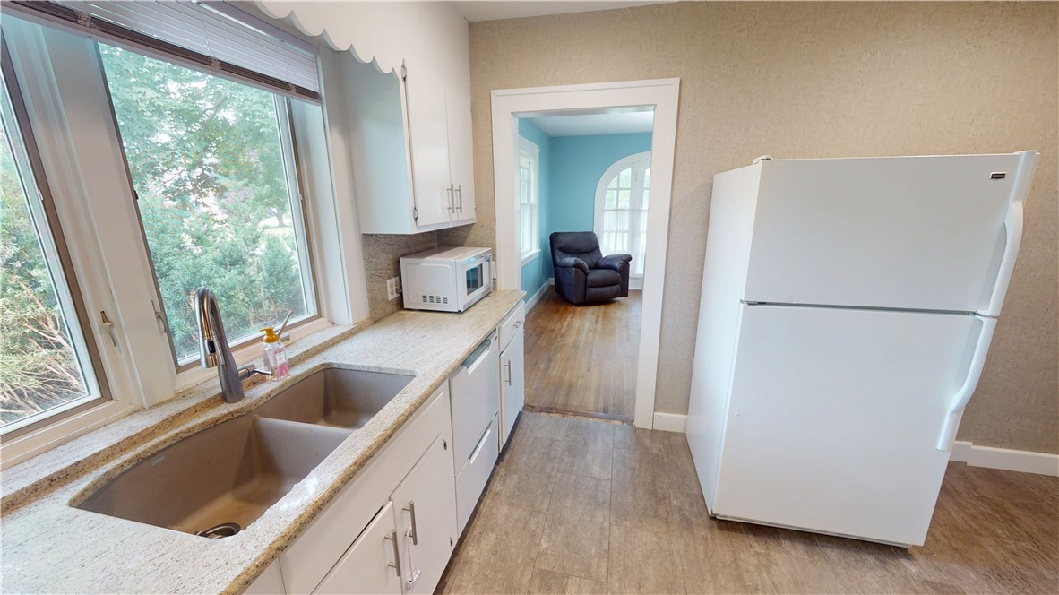 104 E North Street Property Photo 23