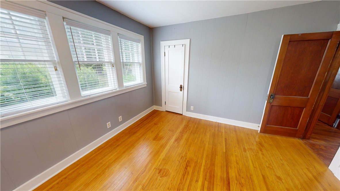 104 E North Street Property Photo 25