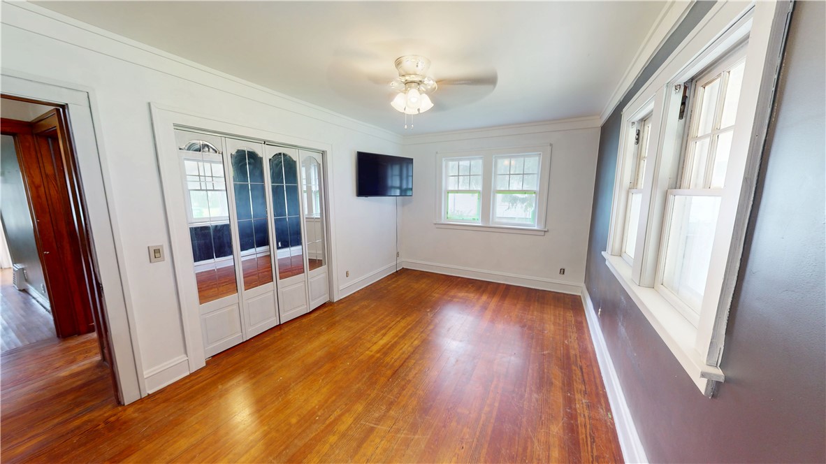 104 E North Street Property Photo 28