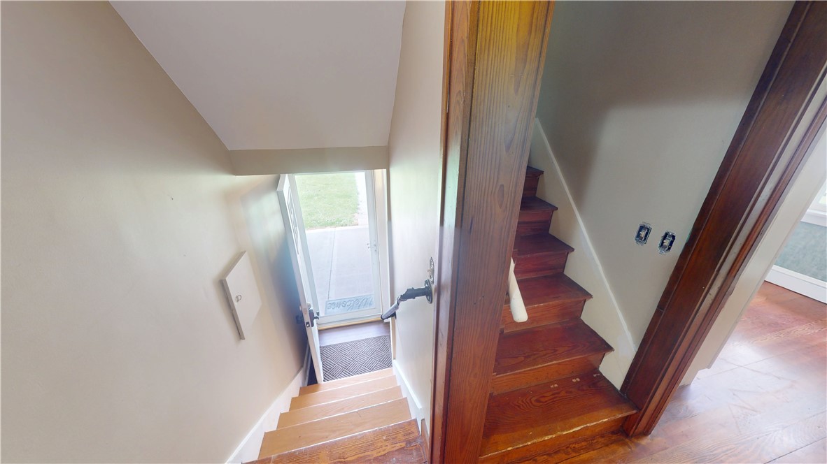 104 E North Street Property Photo 32
