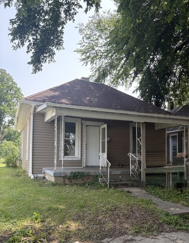 1753 E Clay Street Property Photo 1