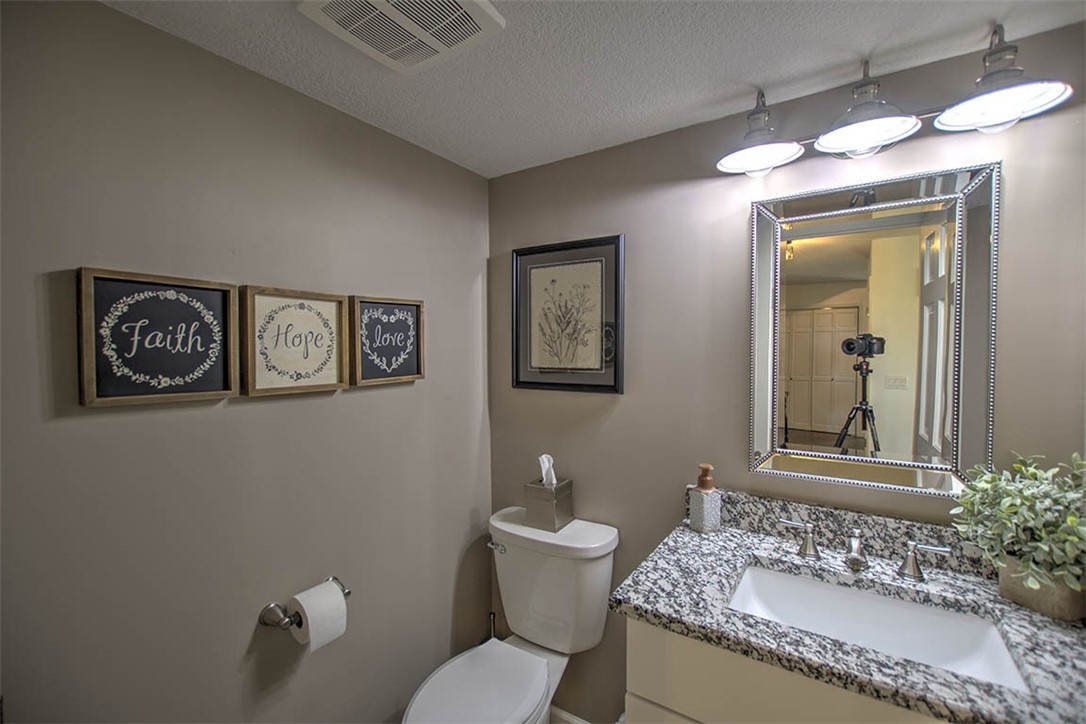 160 Hickory Point Court Property Photo 25