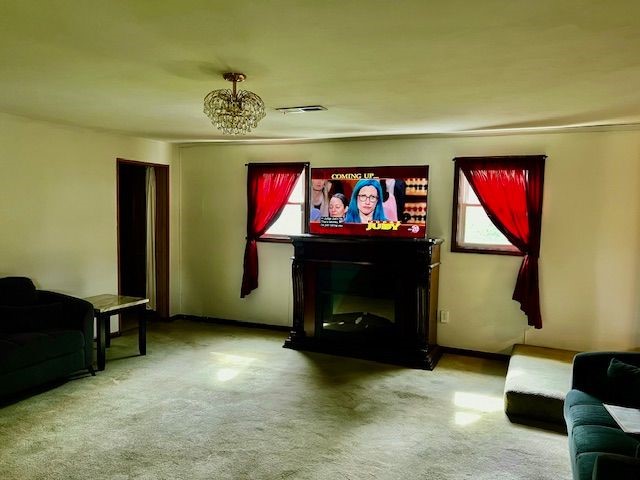 311 E Collett Street Property Photo 7