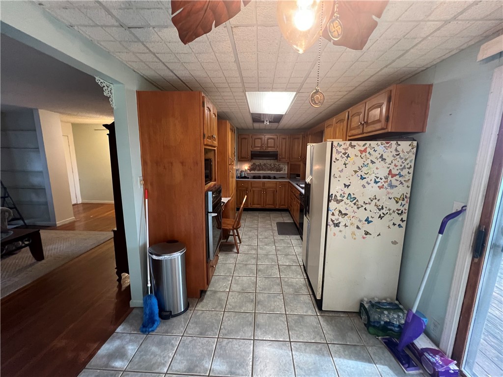 1017 N Linden Avenue Property Photo 7