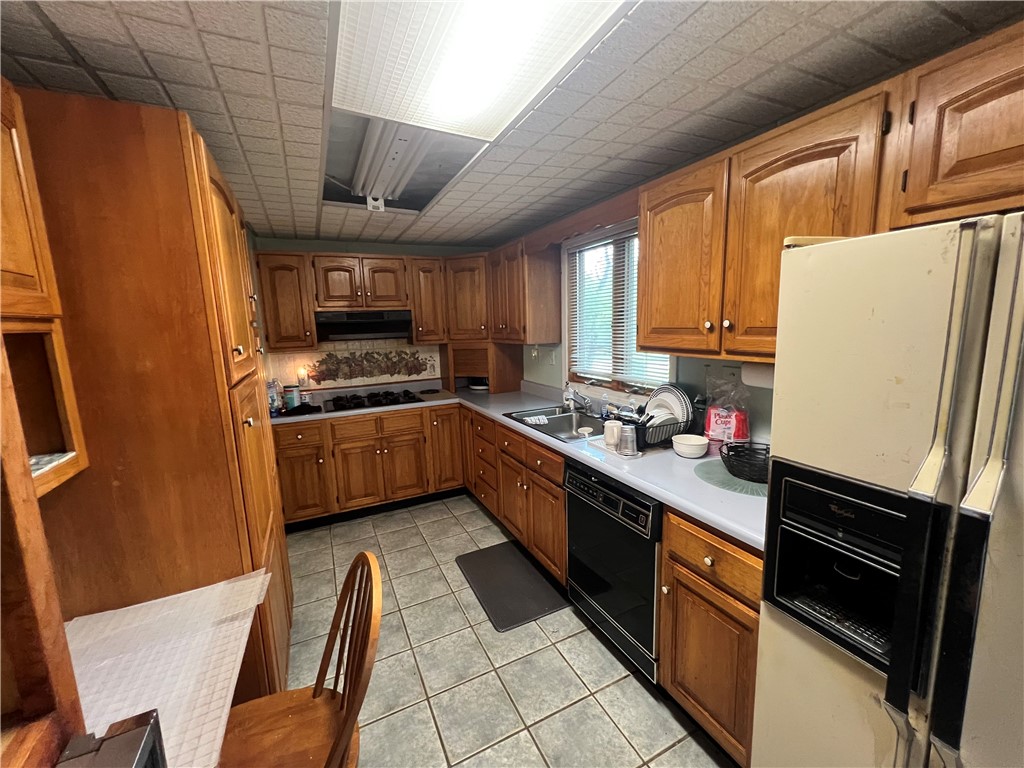 1017 N Linden Avenue Property Photo 8