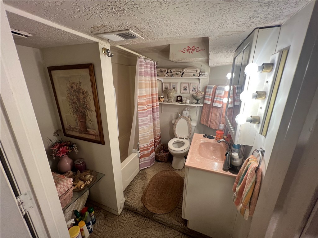 1017 N Linden Avenue Property Photo 15