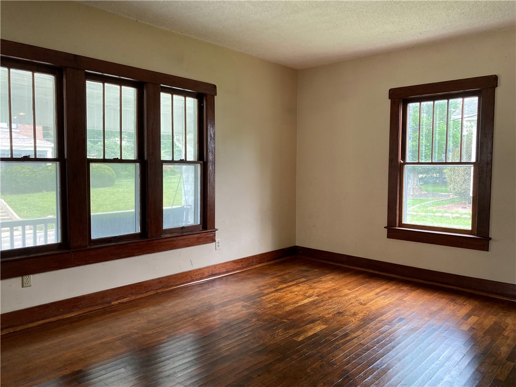 764 10th Street Property Photo 3