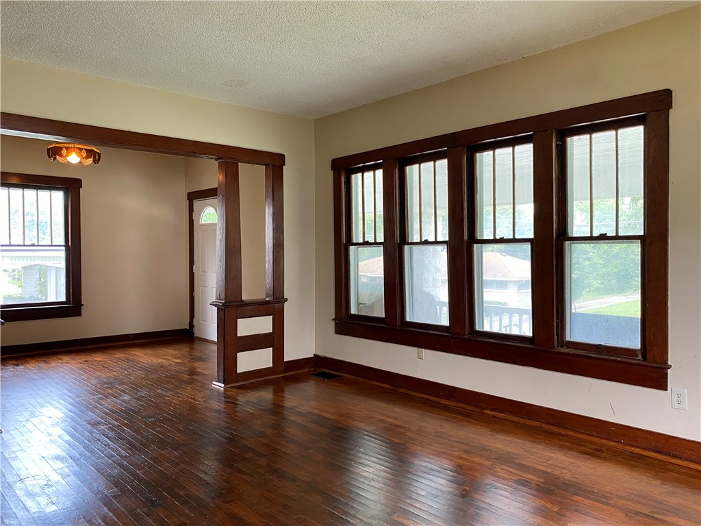 764 10th Street Property Photo 4