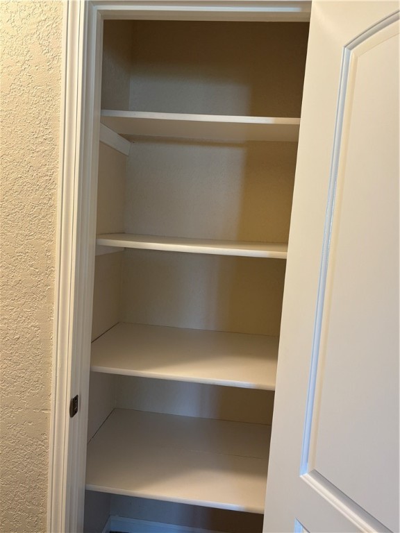 905 W Evergreen Avenue Property Photo 21