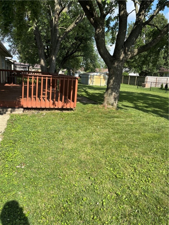 905 W Evergreen Avenue Property Photo 28