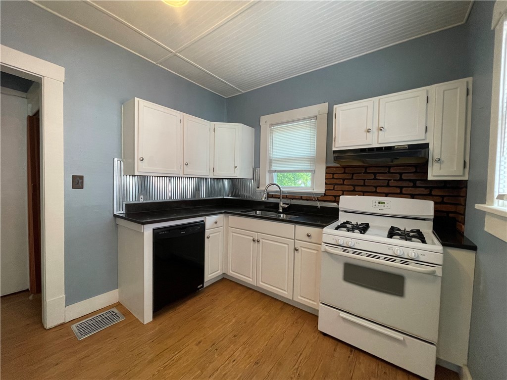 3216 Champaign Avenue Property Photo 10