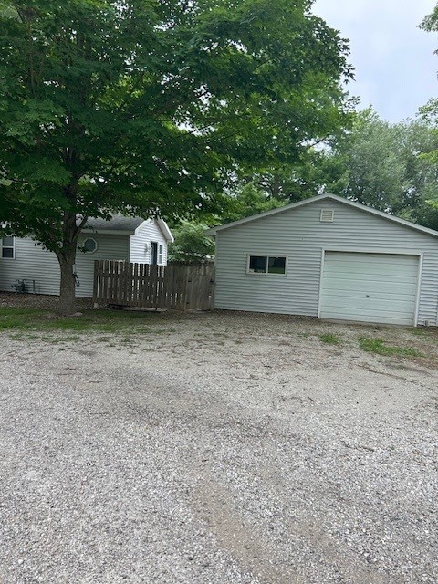 3221 E Lake Paradise Road Property Photo 3