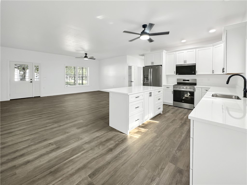 1100 Marshall Avenue Property Photo 4
