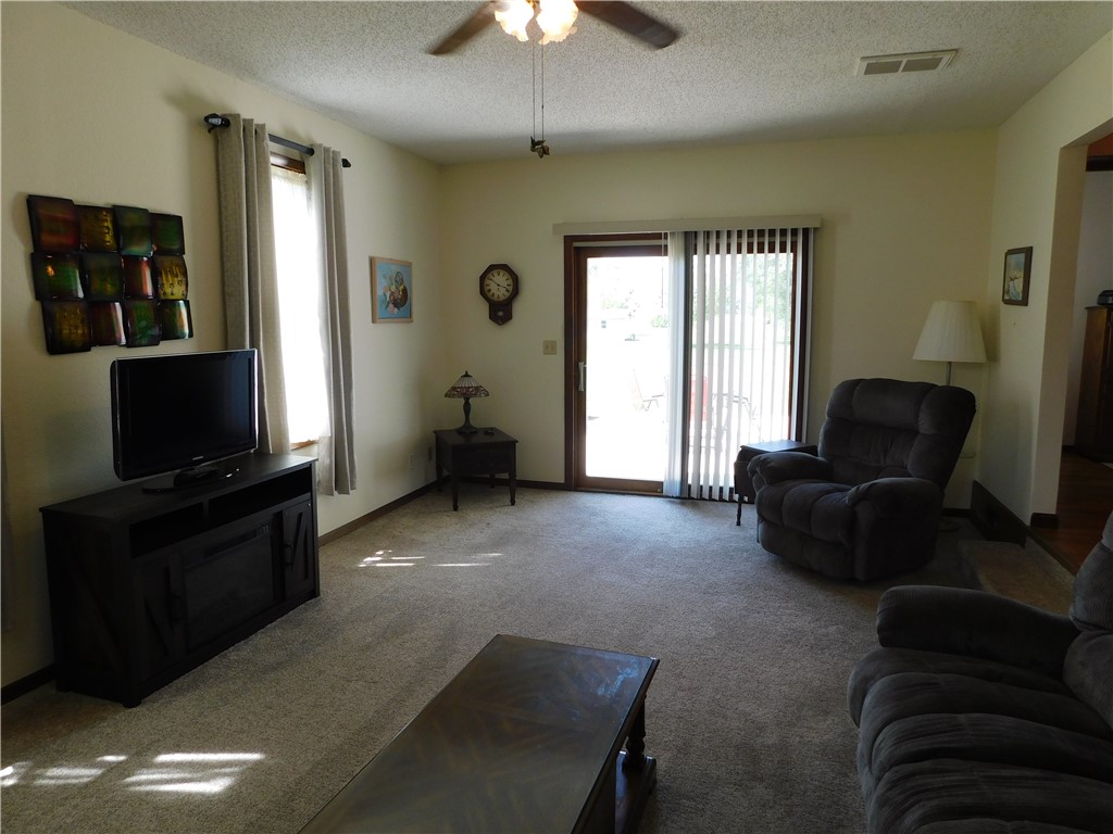205 Monroe Street Property Photo 5