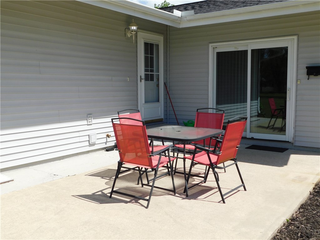 205 Monroe Street Property Photo 7