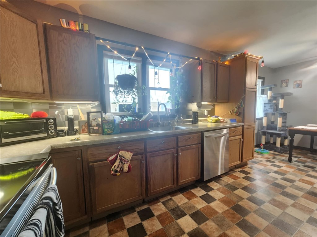 204 W Oak Avenue Property Photo 7