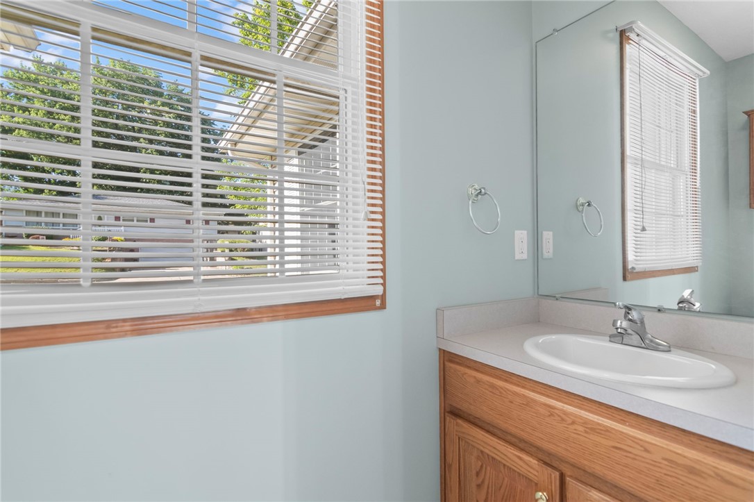 2819 E Wood Street Property Photo 23