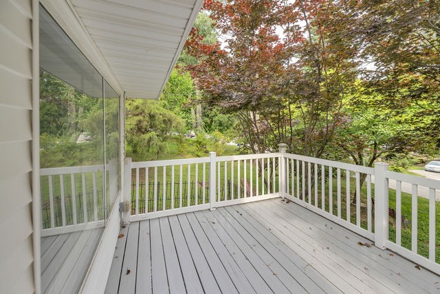 4010 Bayview Drive Property Photo 5