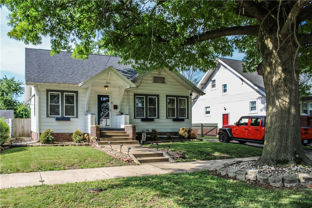 2913 Champaign Avenue Property Photo 2