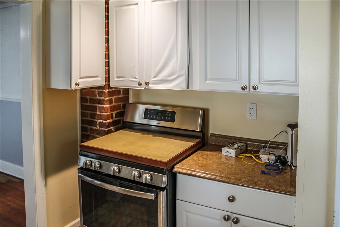 2913 Champaign Avenue Property Photo 10