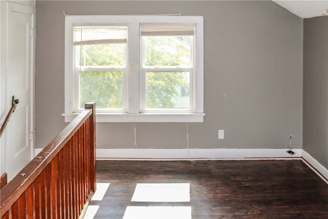 2913 Champaign Avenue Property Photo 18