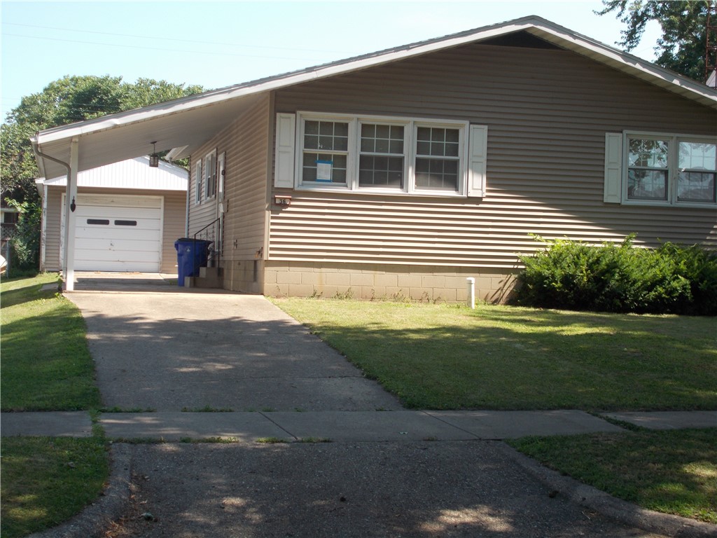 36 E North Drive Property Photo 2