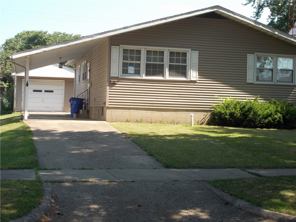 36 E North Drive Property Photo 3