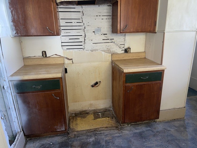 880 W Olive Street Property Photo 10